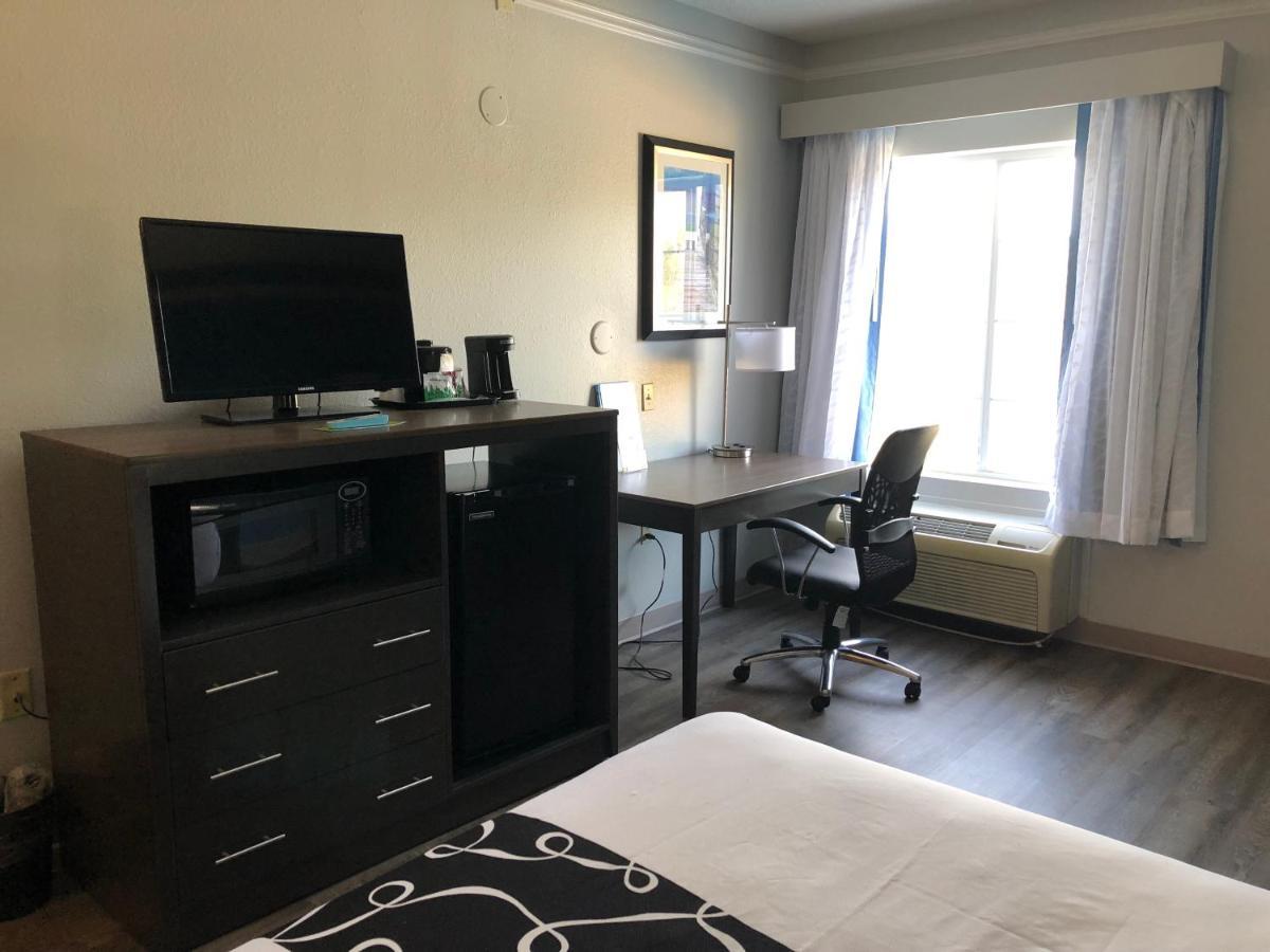 La Quinta By Wyndham Pcb Coastal Palms Hotel Upper Grand Lagoon Екстериор снимка