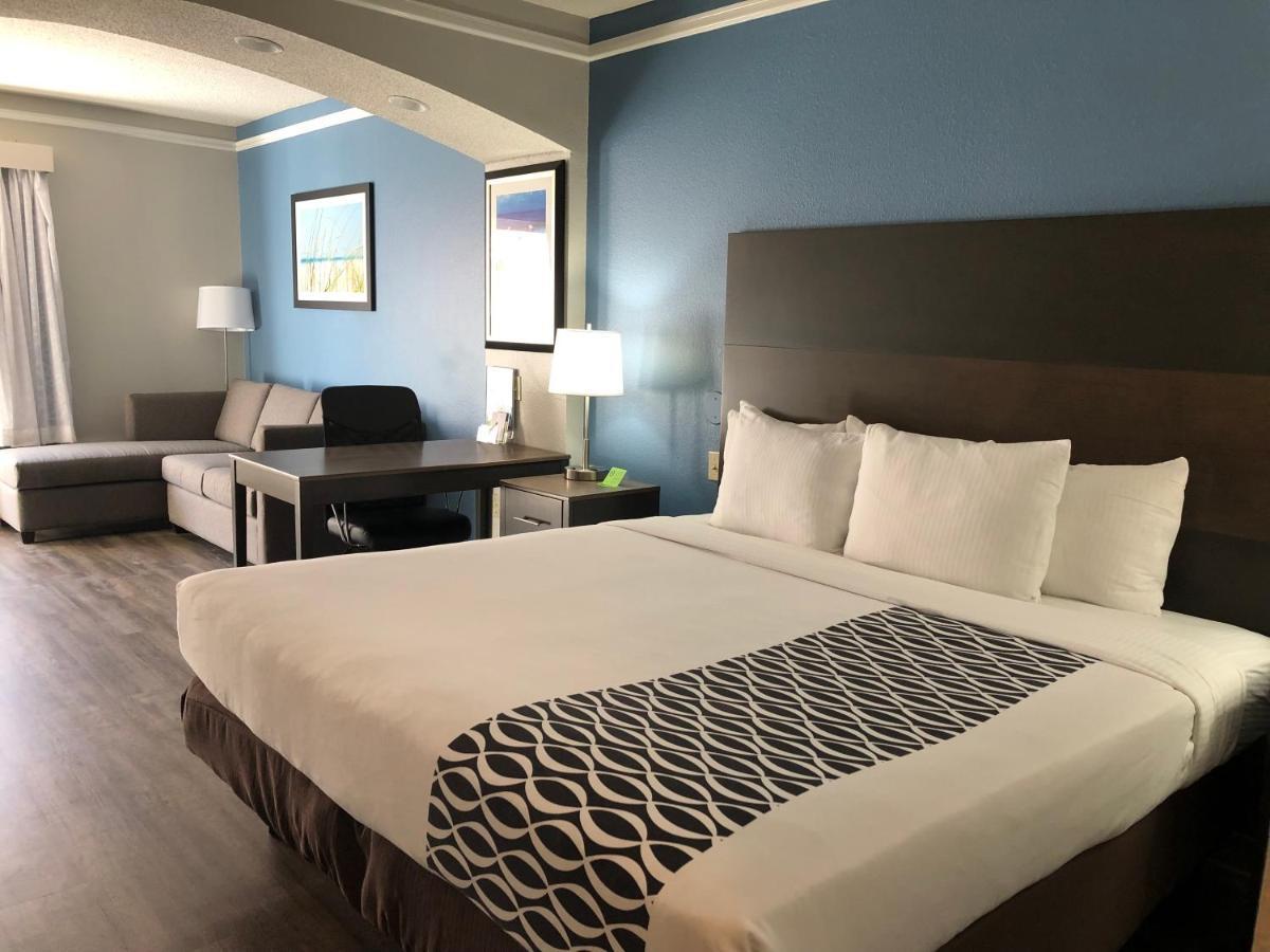 La Quinta By Wyndham Pcb Coastal Palms Hotel Upper Grand Lagoon Екстериор снимка