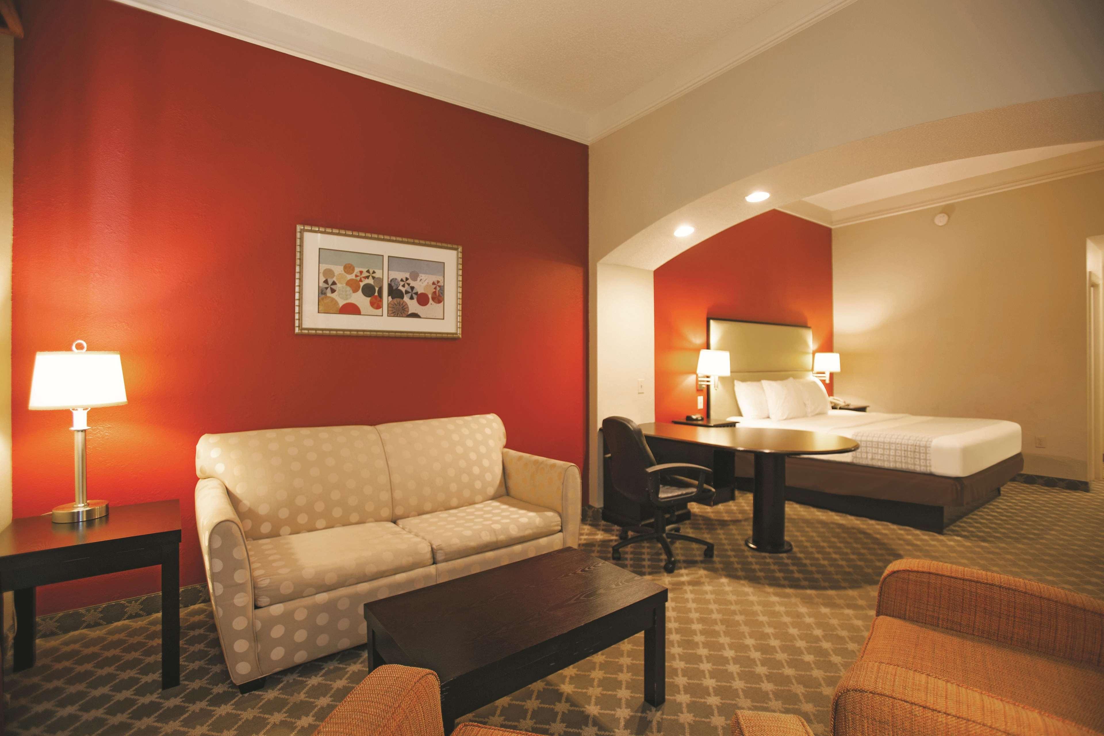 La Quinta By Wyndham Pcb Coastal Palms Hotel Upper Grand Lagoon Екстериор снимка
