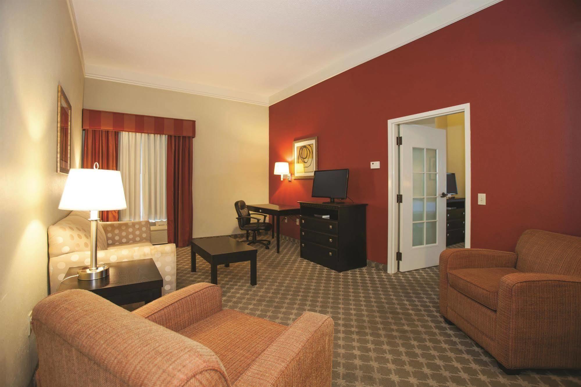 La Quinta By Wyndham Pcb Coastal Palms Hotel Upper Grand Lagoon Екстериор снимка