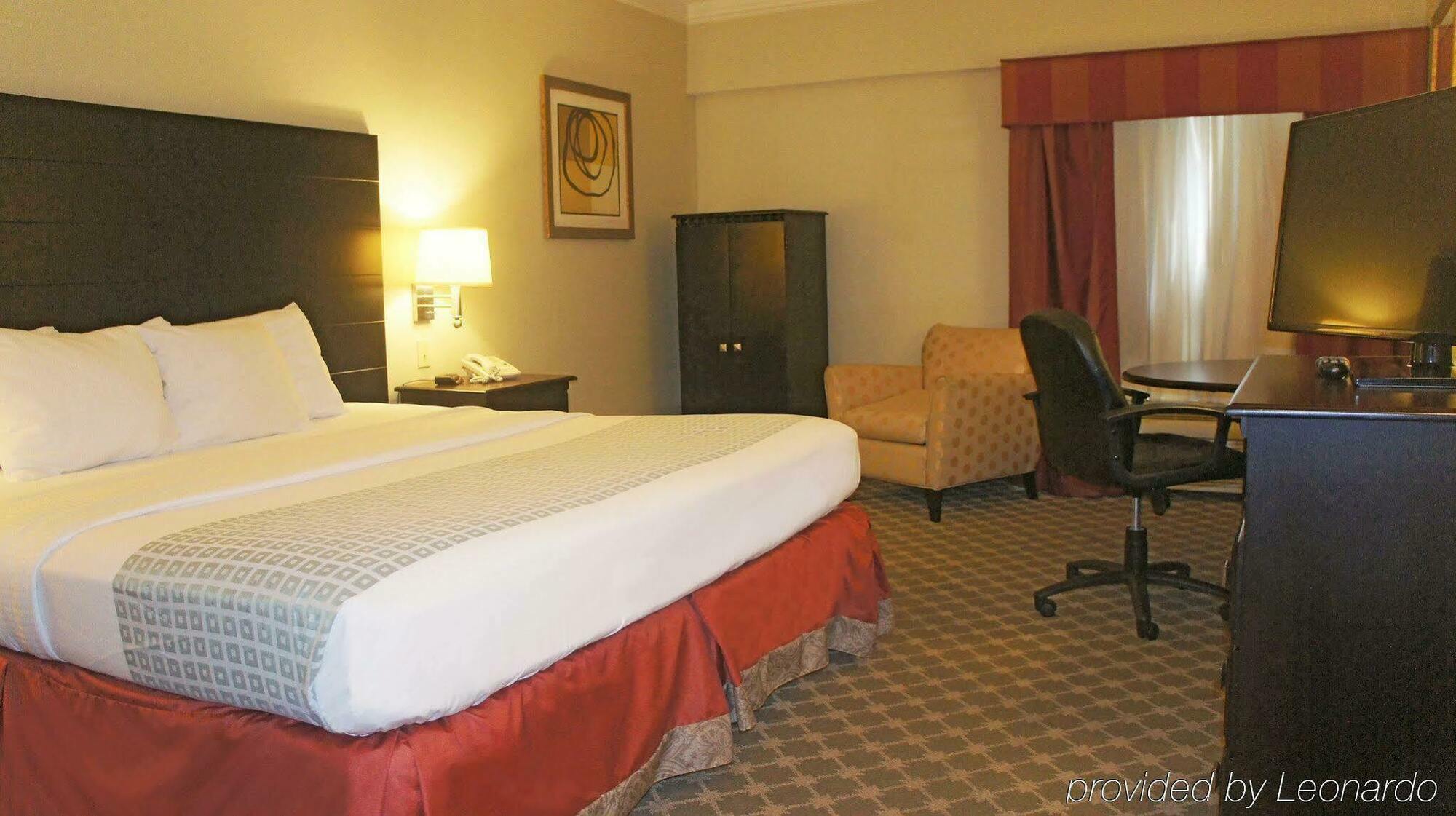 La Quinta By Wyndham Pcb Coastal Palms Hotel Upper Grand Lagoon Екстериор снимка